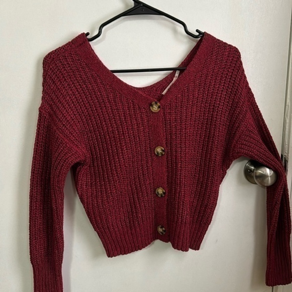 Mi Ami women’s red/burgundy button up cardigan sweater